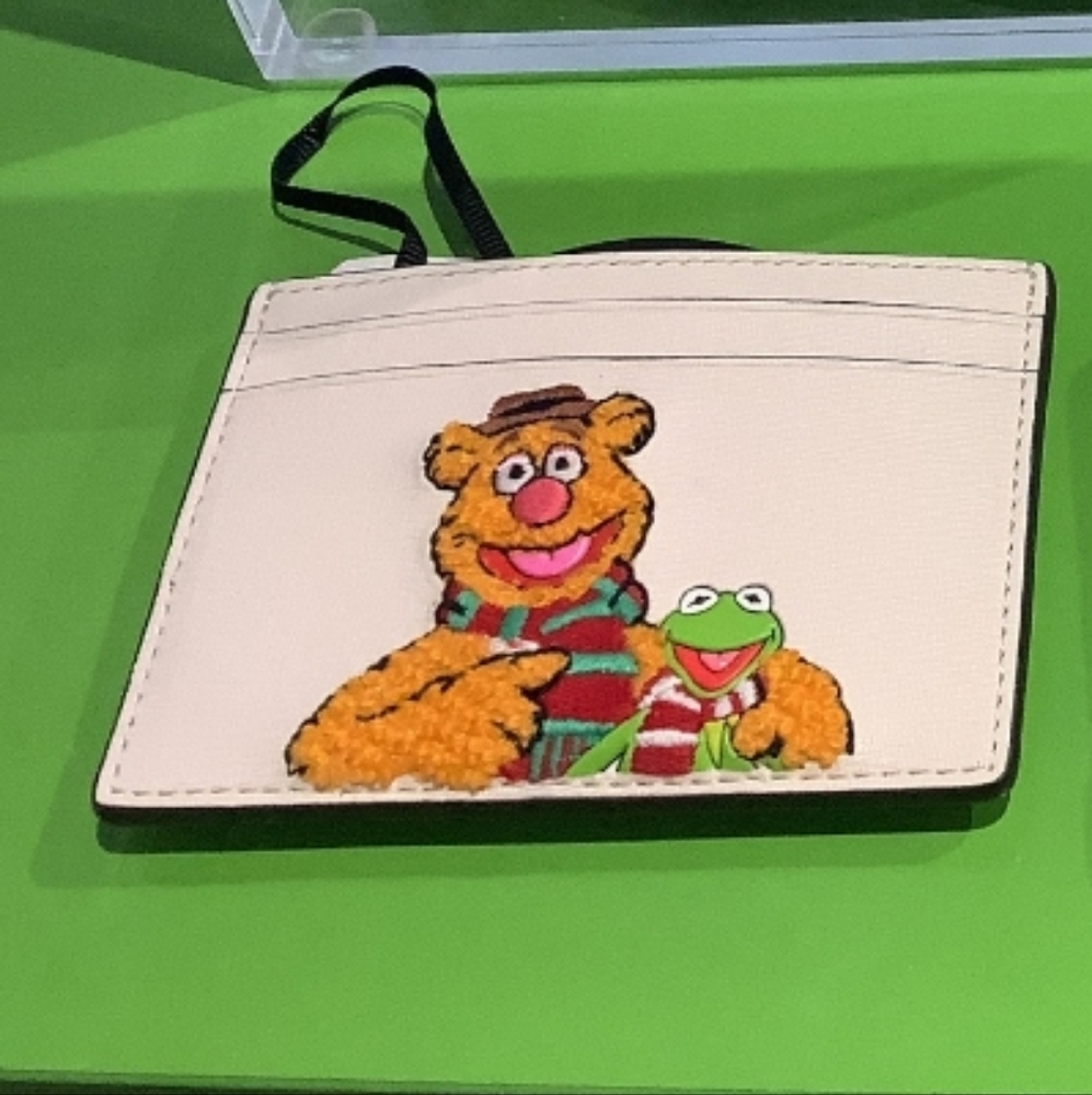 Kate Spade New York ×Disney  Muppets Small Slim Card Holder, Parchment Multi - Picture 2 of 4